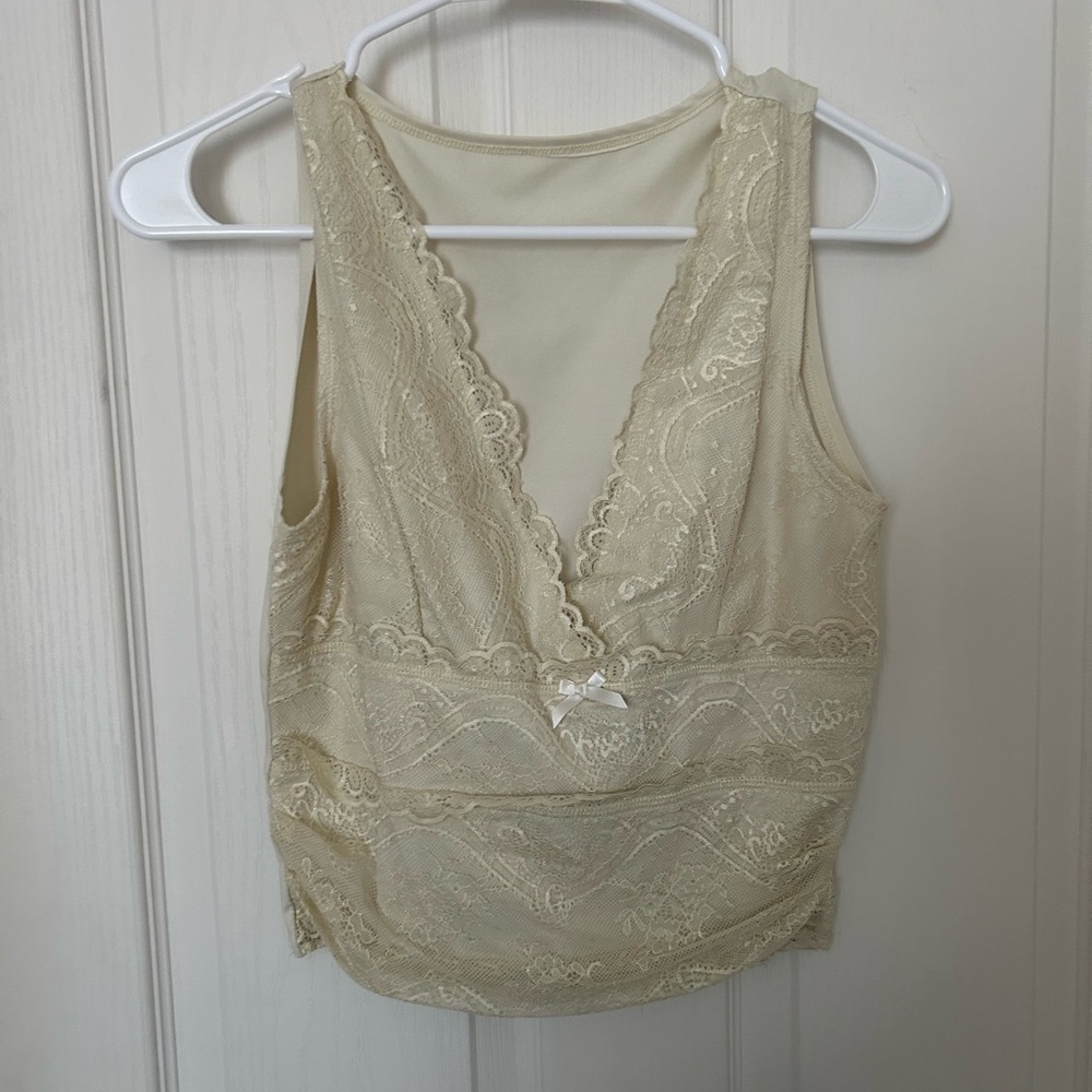 Cream Lace Sleeveless Top